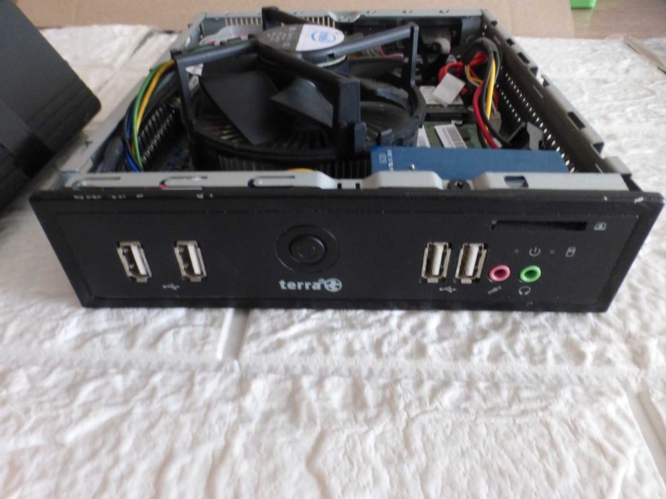 материнская плата Міні пк terra shuttle fs61 на I5-3470 6гб DDR3