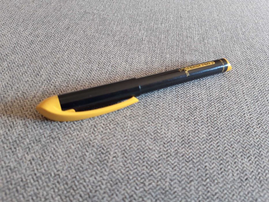 Caneta de tinta permanente "SCHEINDER"