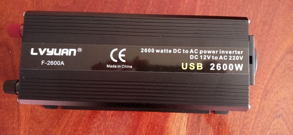 Продам інвертер 12-220в 2600 Ват