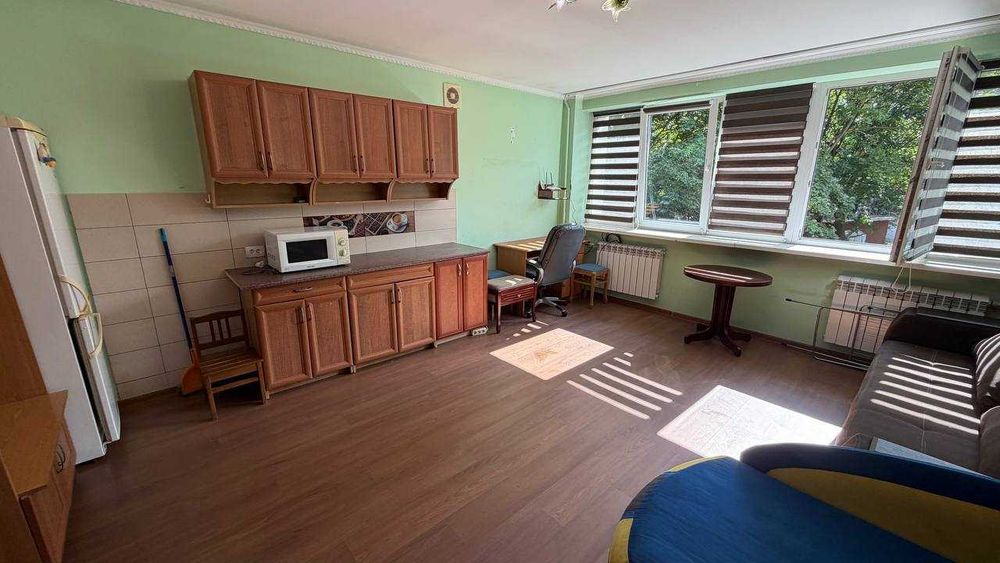 Продаж 1-ї кімнати в гуртожитку, вул. Орлина 8а