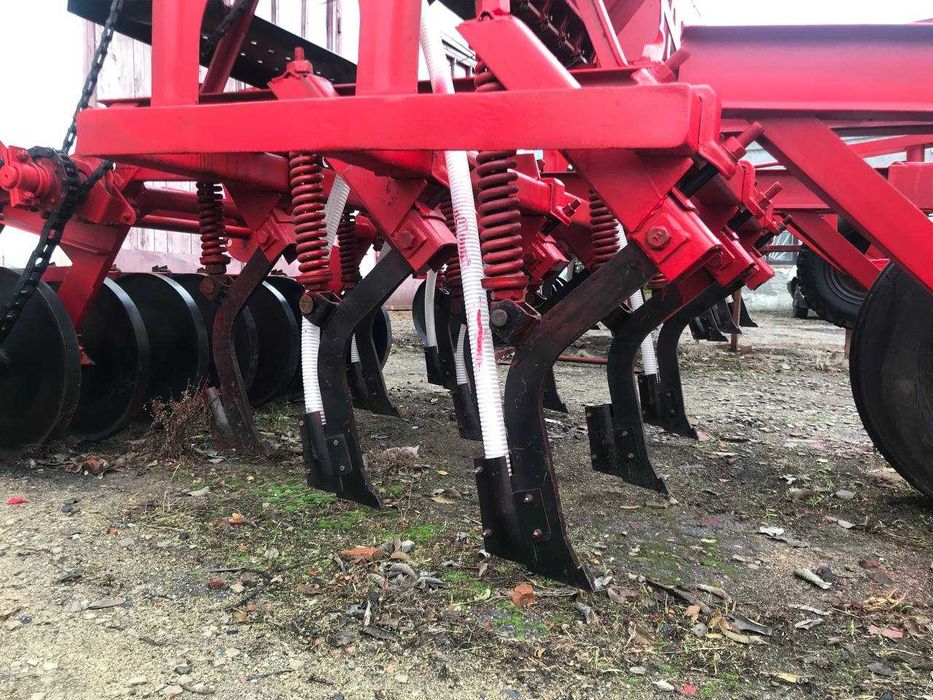 Продаємо зернові сівалки : СЗС-2,1;СТС-2.1;