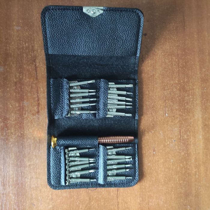 Набір викруток в чохлі 25 од для ремонту смартфонів,ноутбуків