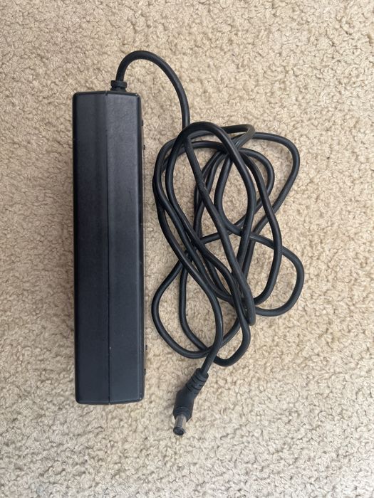 Adaptador e Carregador Sony Original VGP-AC19V12