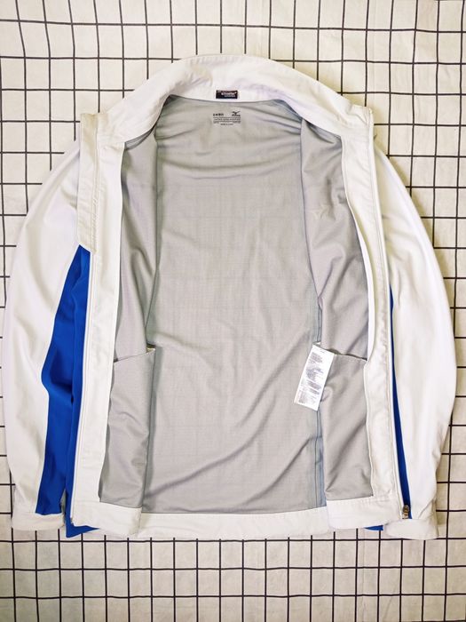 Куртка (вітровка) Mizuno pro rain jacket на технології schoeller.(softshell)