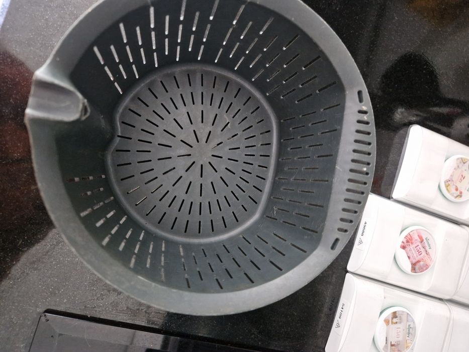 Bimby TM5 com todos acessórios oficiais e chaves de receitas