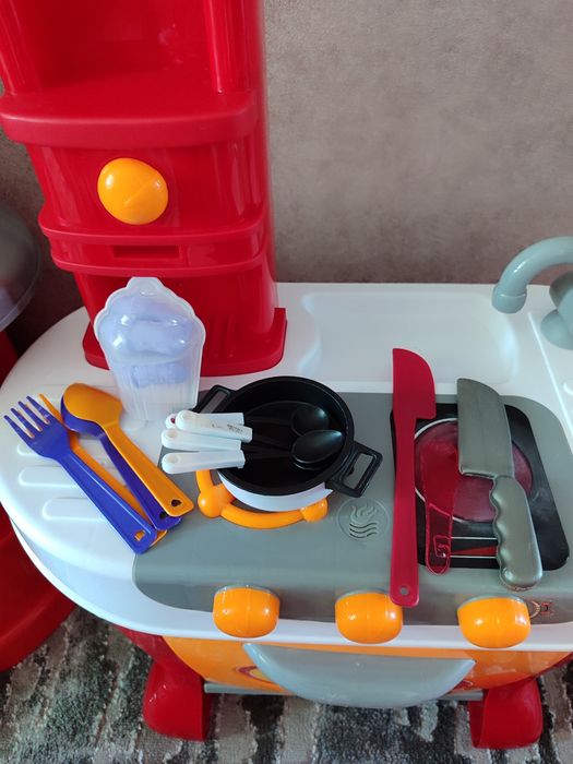 Продам  іграшкові кухні