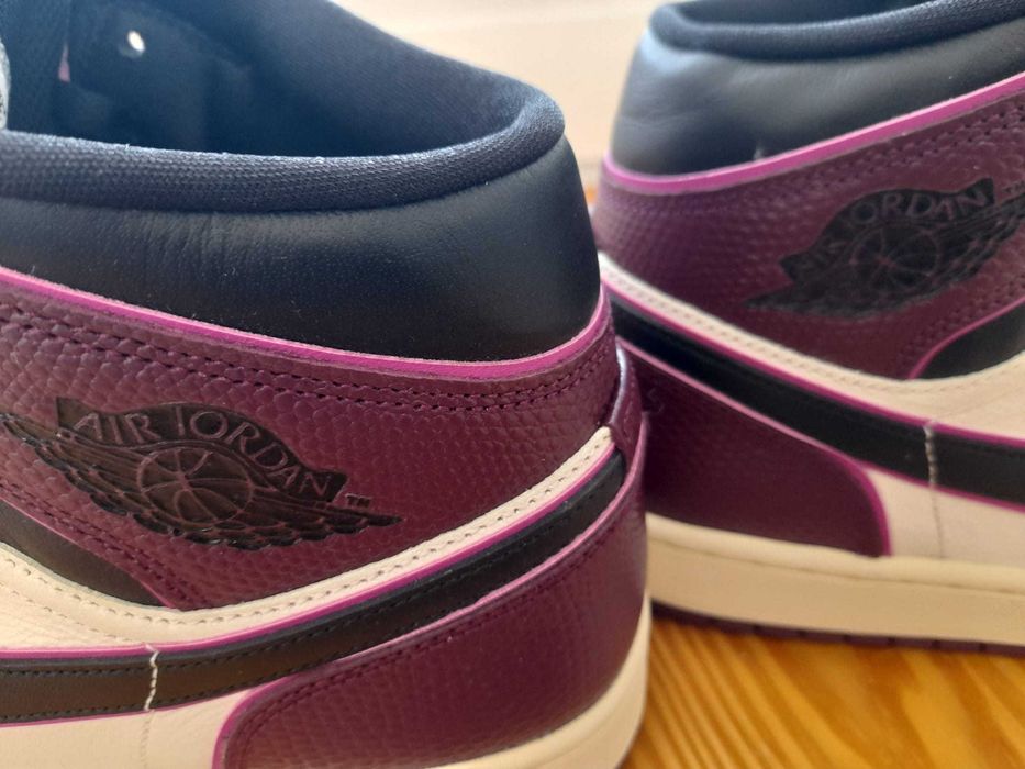 NIKE AIR JORDAN 1 - NOVOS - nº grande