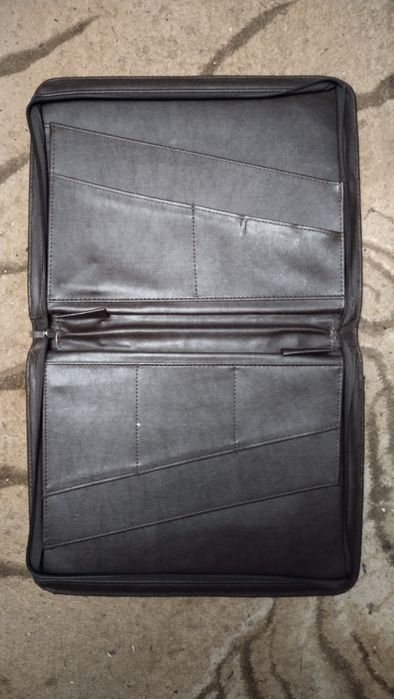 Сумка шкіряна для планшета або документів.