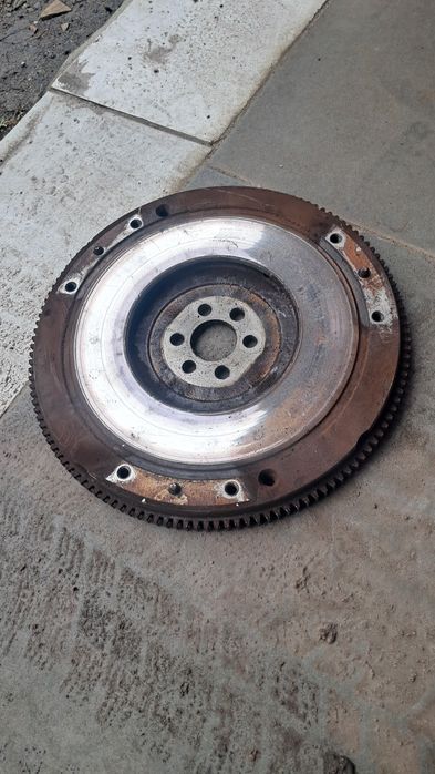 Маховик ваз 2106