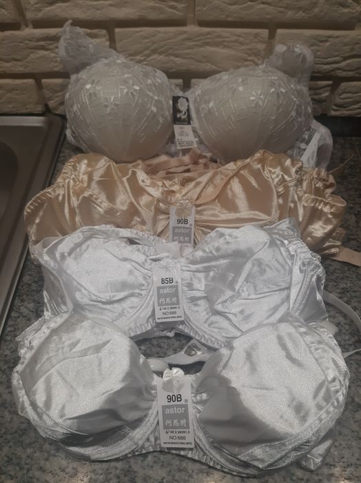 Комплекты белья новые