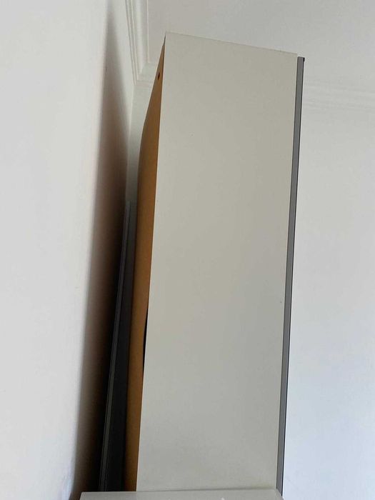 Roupeiro IKEA PAX com porta espelhada – 50x58x201 cm – 90€