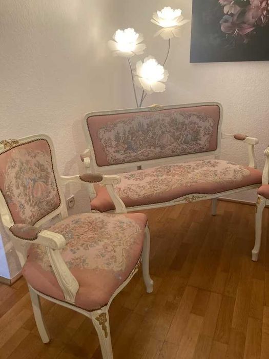 антикварні дивани барокко