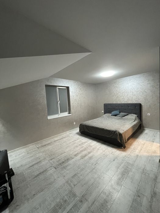 Продаж будинку в Сторожниці