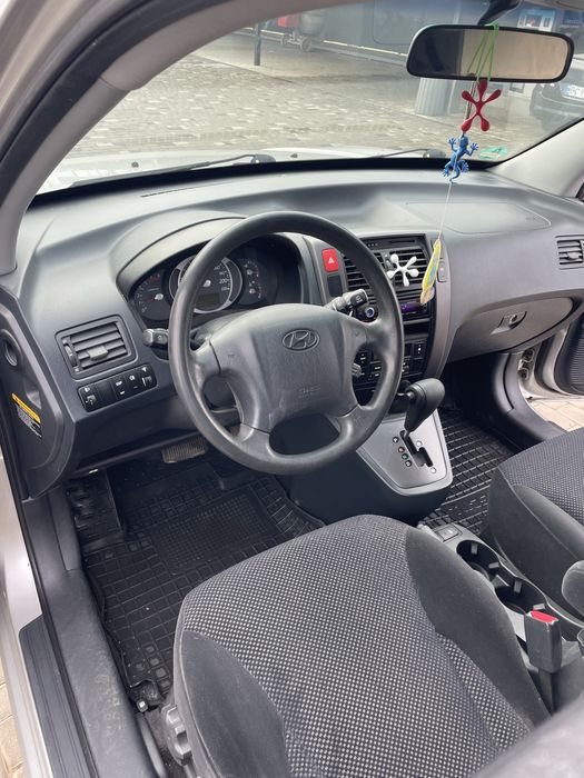 Huyndai Tucson 2009 2.0 диз Автомат