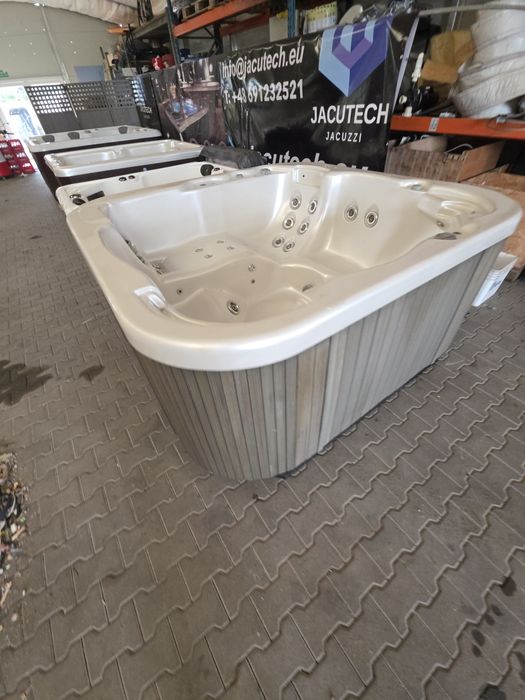 jacuzzi dzakuzi ogrodowe caloroczne 210x210 cm taras ogrod