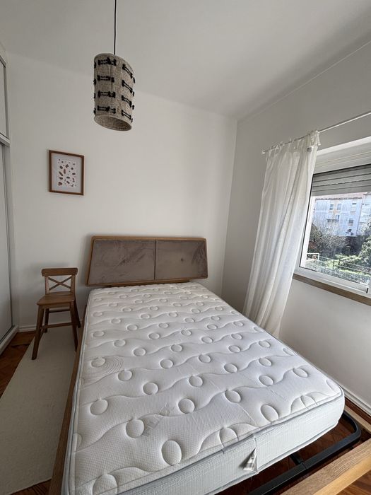 Cama de casal - 140x200