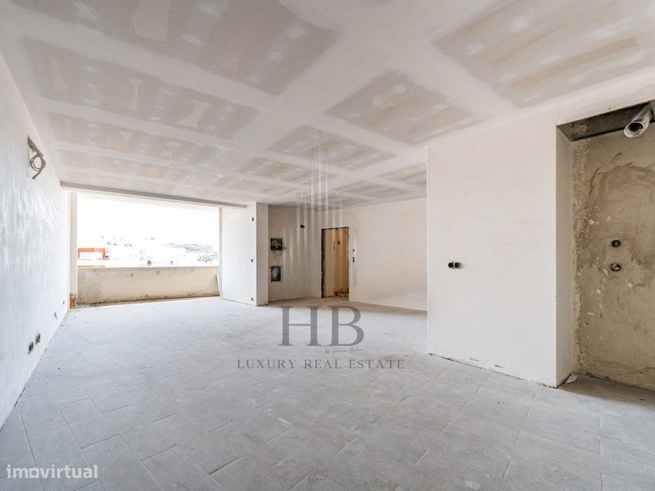 Apartamento T2 com terraço - Loures