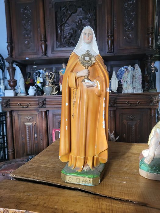 Stara figurka Święta Klara