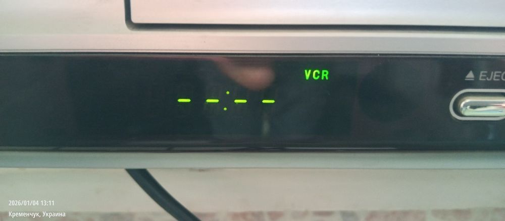 Видео+ DVD (два в одном)програвач LG DC476X  DVD+6HD Hi-Fi video