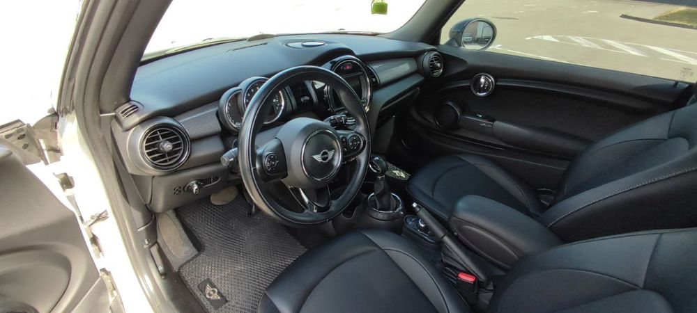 Продам Мini cooper f56 (2015год) 45т.км.