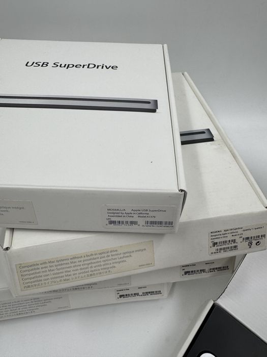 Apple USB SuperDrive CD/DVD привід MD564 A1379