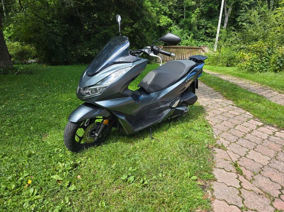 Skuter 125ccm Hodna PCX 125 mały przebieg 2021r