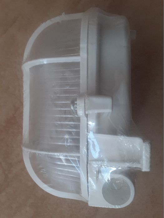 Sprzedam nową oprawę lampy OVAL 60 LENA LIGHTING