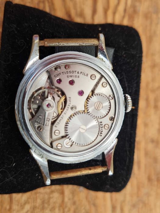 Stary Tissot Antimagnetique krab dolna sekunda z 1950 roku