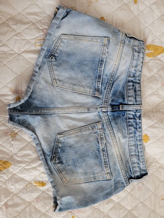 Джинсів шорти розмір 40