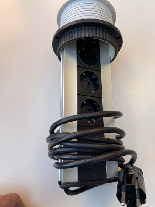 Evoline Triple Socket Wall-Mounted Tower437279674514155523