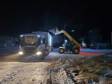 Оренда телескопічного навантажувача Manitou Маніту у Чернігові.Власник