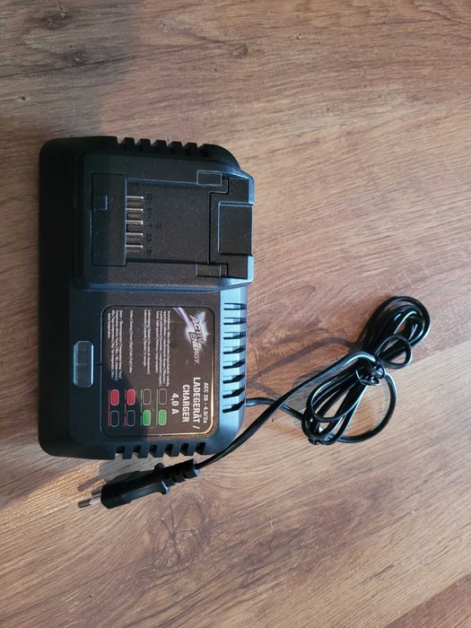 Ładowarka ferrex activ energy 20v 40v