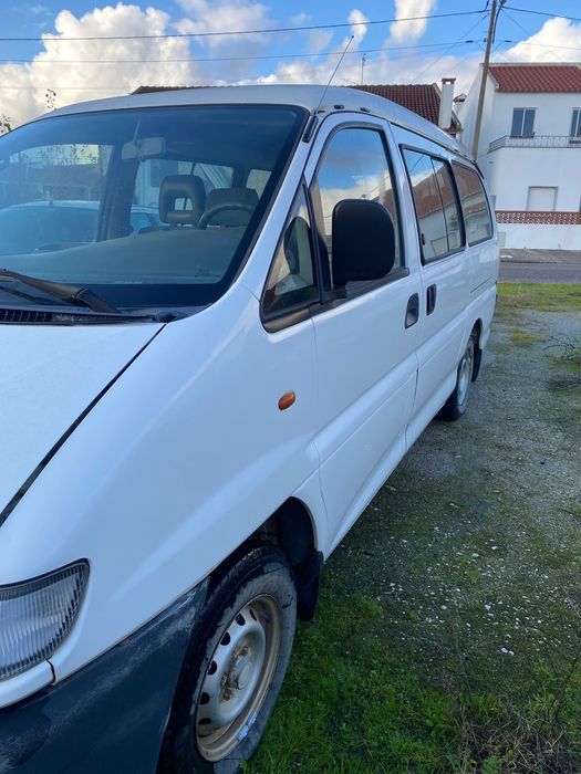 Mitsubishi L400 9 lugares