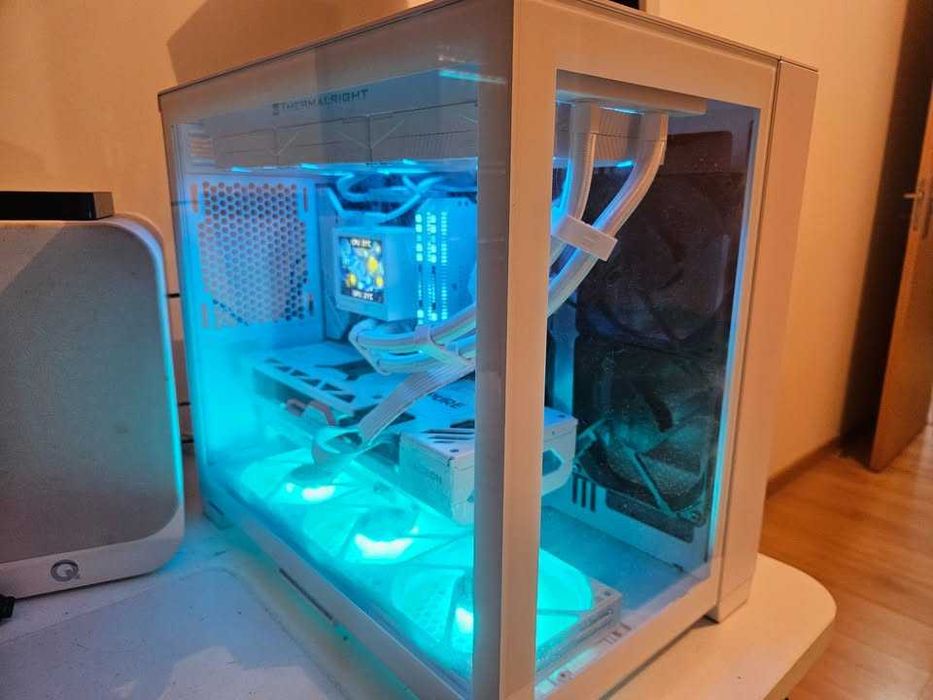 PC Gaming & Workstation Custom White - Ryzen 7 | RX 7800 XT Pure