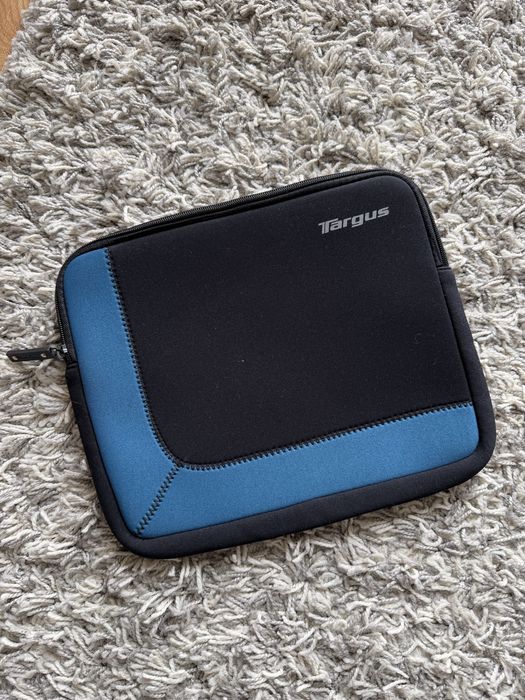 Etui na tablet ipad laptop Targus jak nowe