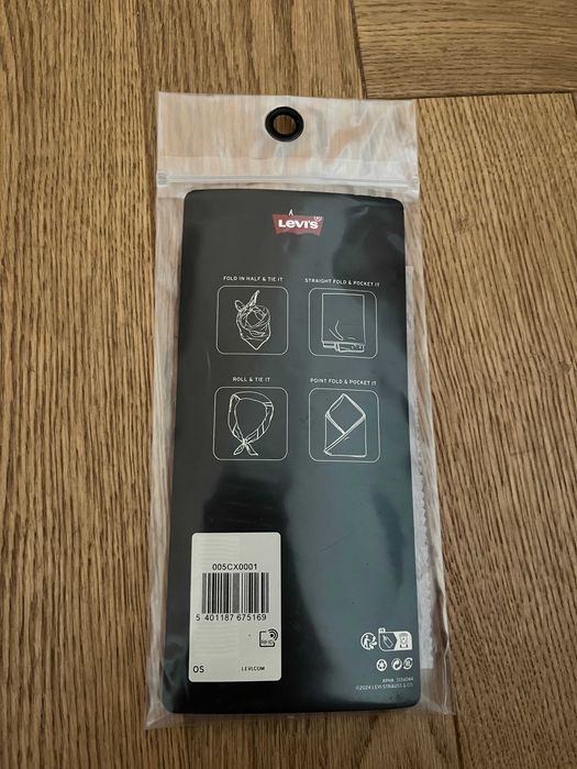 Levi's apaszka NOWA