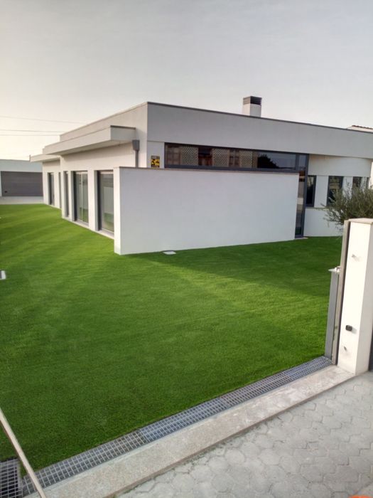 Relva artificial, jardins, lazer e desporto