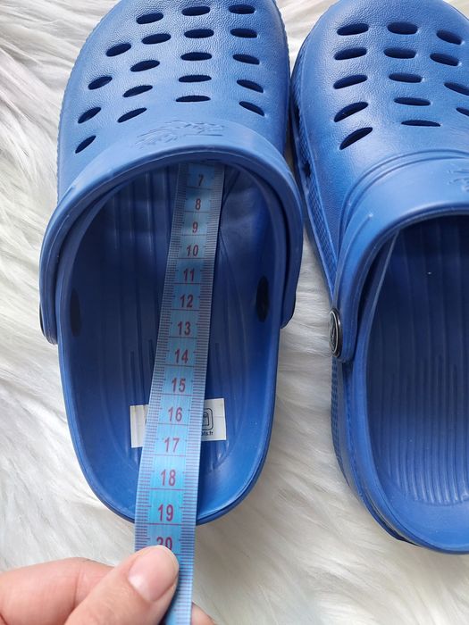 Дитячі сабо (крокси) бренду Hot Tuna .27р