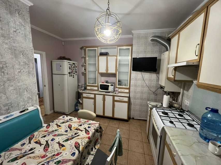 Продаж будинку вул. Довженко