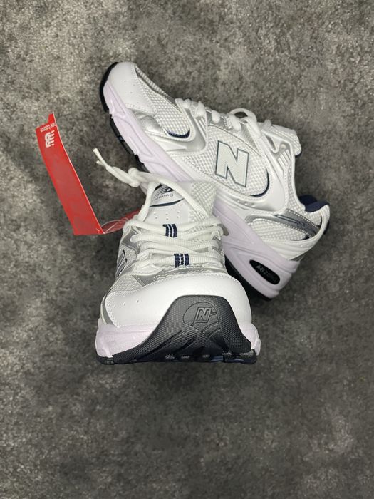 New Balance 530 - Vários tamanhos disponiveis.