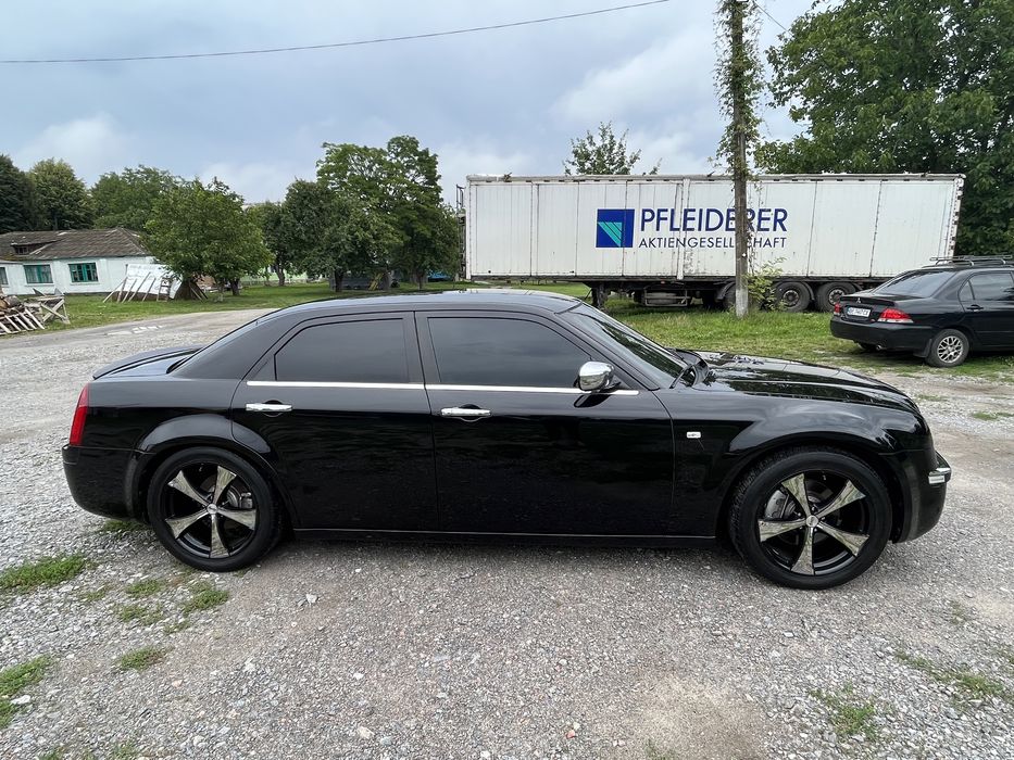 крайслер 300с заказ аренда авто на свадьбу