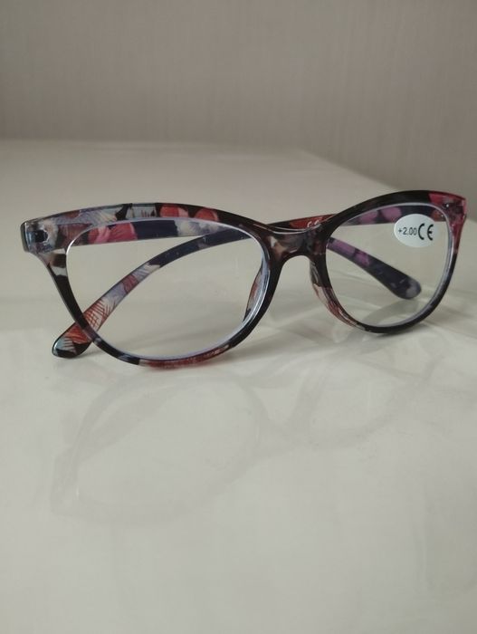 Очки для зрения +1,00   +2,00