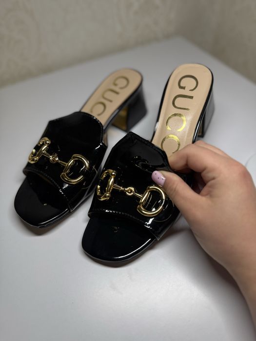 Лаковані чорні туфлі. Італія. , 37 р (на 36 якраз якщо вузька нога)