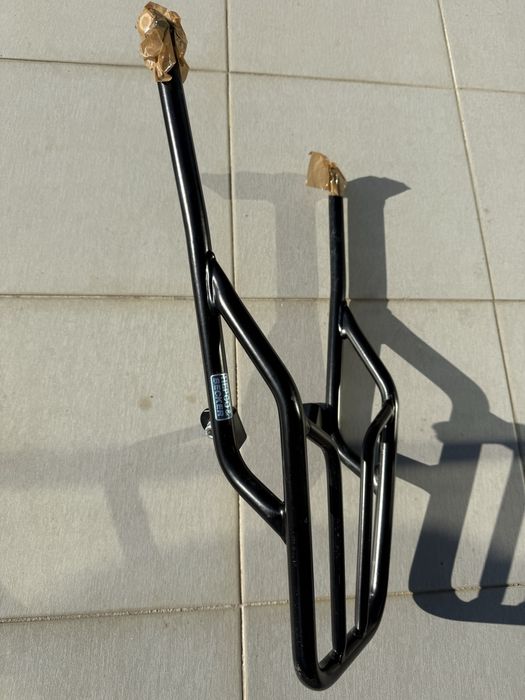 Suporte top case bmw gs900