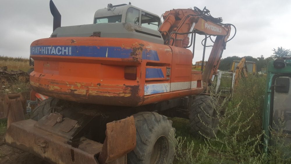 koparka fiat hitachi FH130W siłownik ramienia hydraulika siłowa