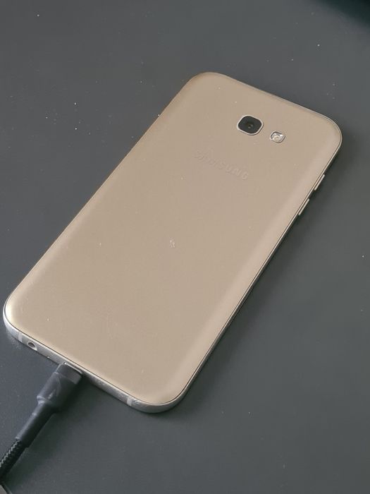 Samsung A7(2017)