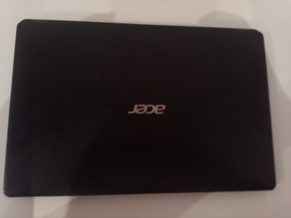 Portátil Acer Aspire 3