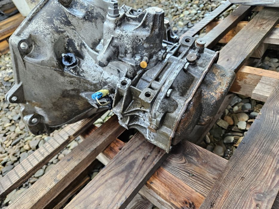 МКПП F17 Опель Вектра Астра Зафіра бензин Opel Vectra Astra 90400209