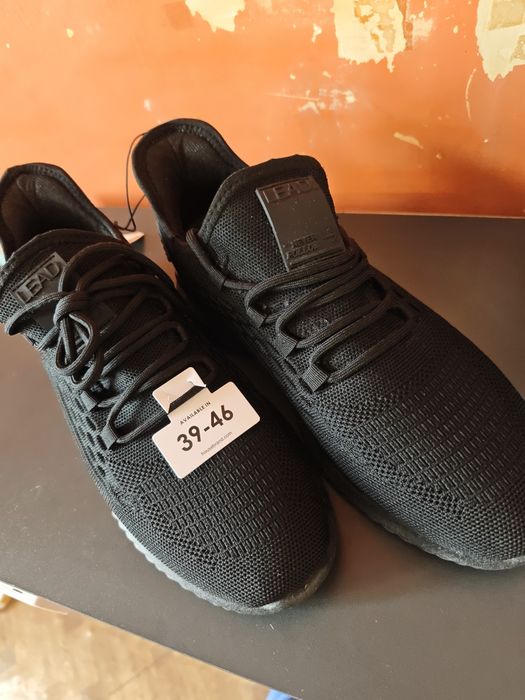 Buty czarne sneakersy z siatką przewiewne