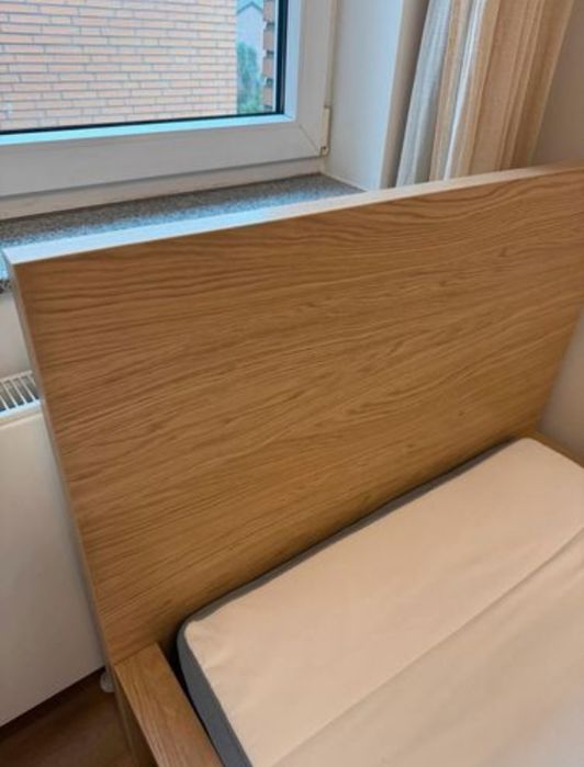 Łóżko ikea Malm.  90x200